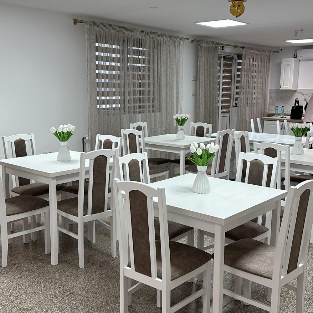 Sala de mese de la căminul nostru